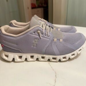 On Cloud 5 Slip on Running Shoe, Lilac & White, size 9.5 women